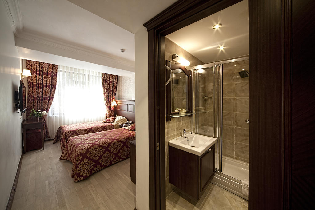 Istanbul Newcity Hotel Room photo